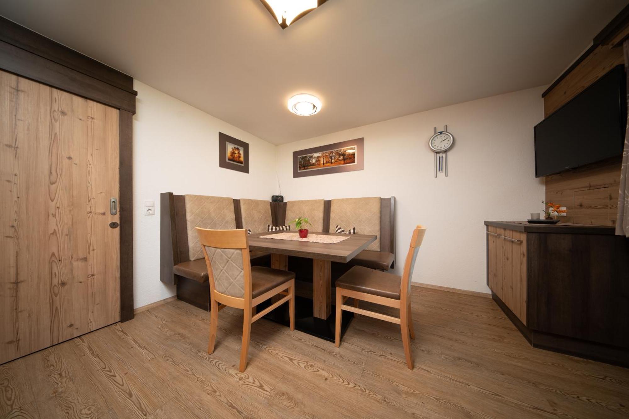 Haus Alexander Apartment Langenfeld Luaran gambar