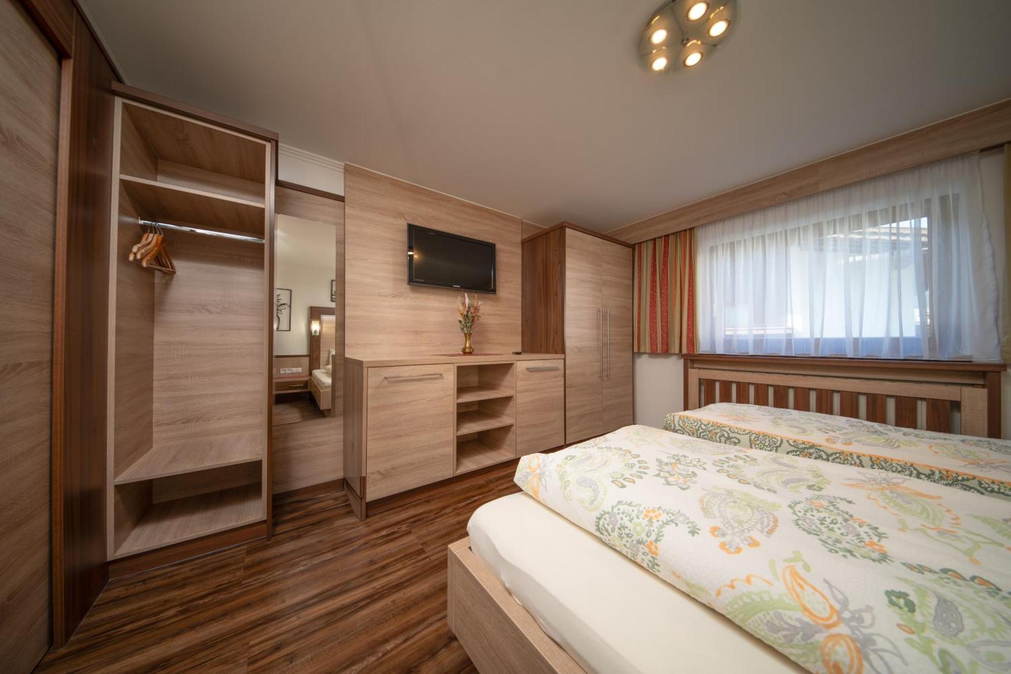 Haus Alexander Apartment Langenfeld Luaran gambar
